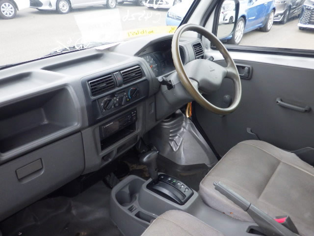 2001 Mitsubishi Minicab Van U61V (UW-6a34f1cc4da12)[9]