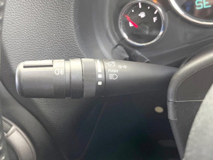 2015 Chrysler Jeep Wrangler Unlimited ABA-JK36L (UW-6a1f99e7022eb)[18]