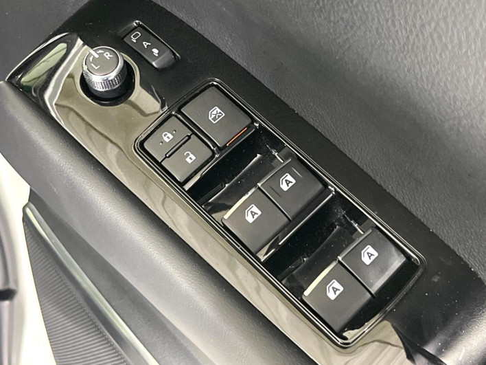 2020 Toyota Vellfire 3BA-AGH30W (UW-6a1f9a049d8f8)[21]