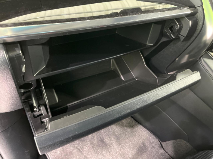 2020 Toyota Vellfire 3BA-AGH30W (UW-6a1f9a049d8f8)[25]
