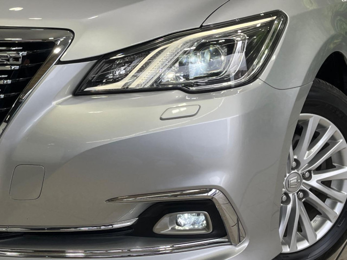 2017 Toyota Crown Hybrid DAA-AWS211 (UW-6a1f9a15cdacf)[16]