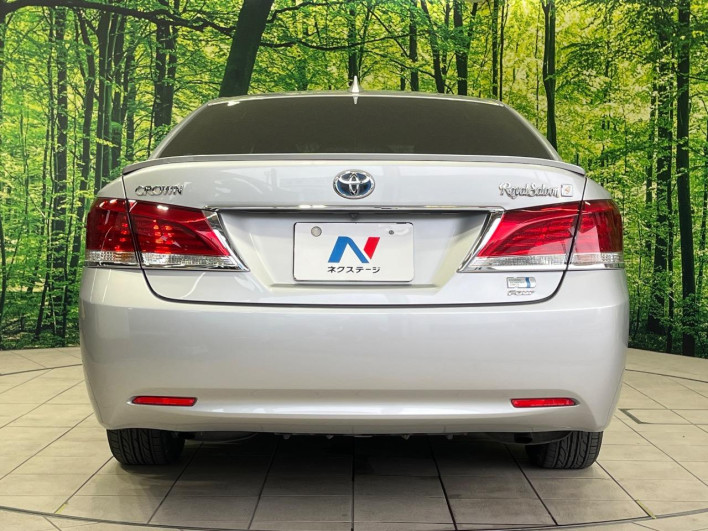 2017 Toyota Crown Hybrid DAA-AWS211 (UW-6a1f9a15cdacf)[29]