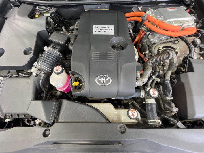 2017 Toyota Crown Hybrid DAA-AWS211 (UW-6a1f9a15cdacf)[4]