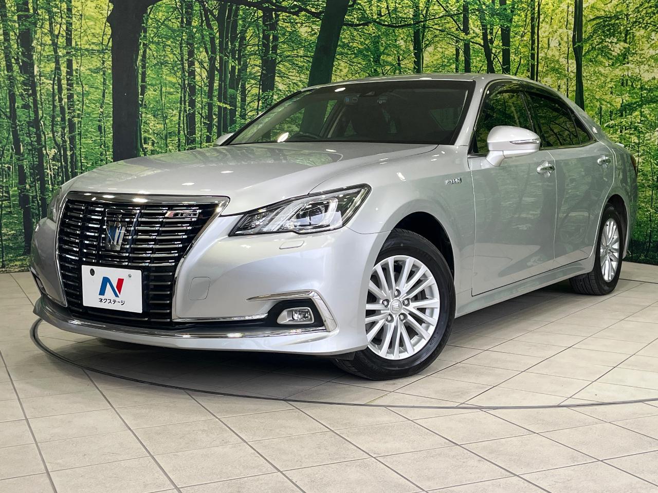 2017 Toyota Crown Hybrid DAA-AWS211