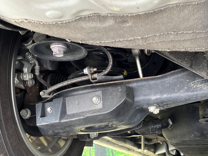 2022 Toyota Alphard Hybrid 6AA-AYH30W (UW-6a1f9a25d3c46)[24]