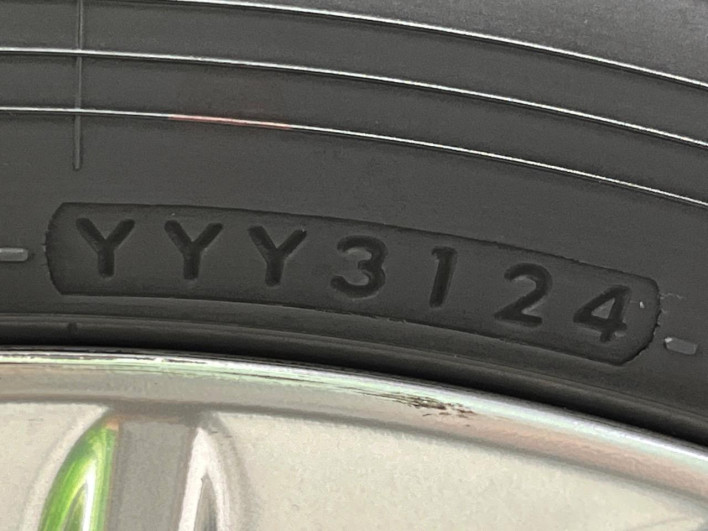 2022 Toyota Alphard Hybrid 6AA-AYH30W (UW-6a1f9a25d3c46)[14]