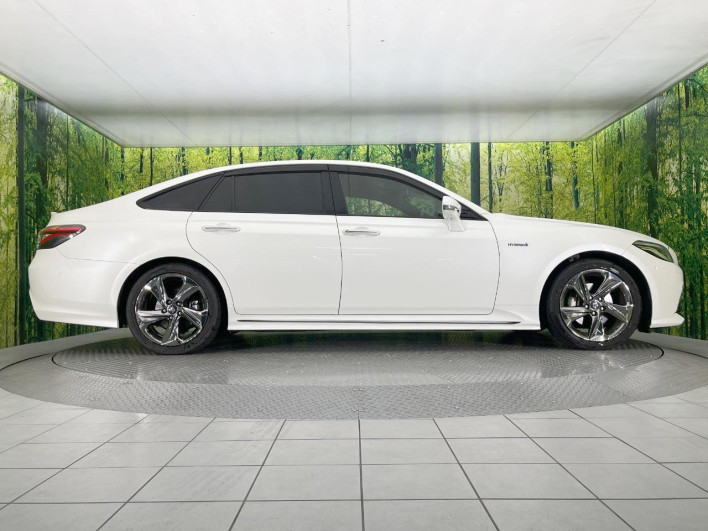 2019 Toyota Crown Hybrid 6AA-AZSH20 (UW-6a1f9a2839111)[24]