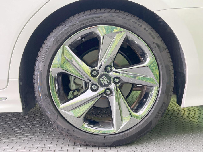 2019 Toyota Crown Hybrid 6AA-AZSH20 (UW-6a1f9a2839111)[15]