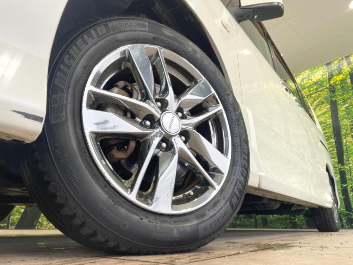 2011 Nissan Serena DBA-C26 (UW-6a1f9a4e24a12)[25]