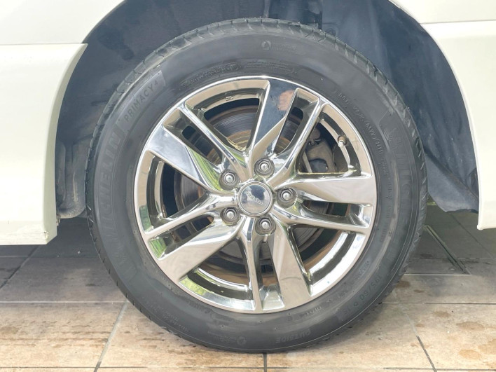 2011 Nissan Serena DBA-C26 (UW-6a1f9a4e24a12)[23]