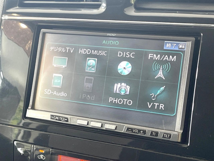 2011 Nissan Serena DBA-C26 (UW-6a1f9a4e24a12)[18]
