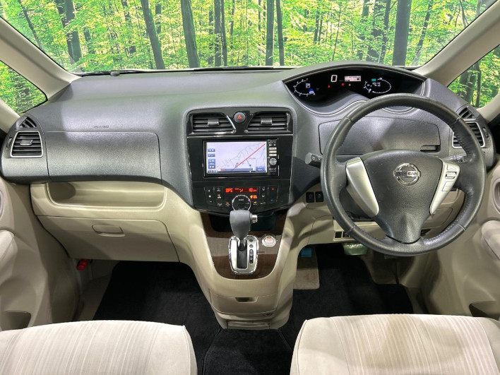 2012 Nissan Serena DBA-C26 (UW-6a1f9a4e4cf4d)[28]