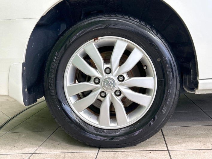 2012 Nissan Serena DBA-C26 (UW-6a1f9a4e4cf4d)[16]