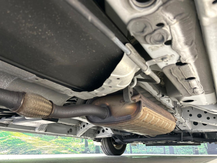 2012 Nissan Serena DBA-C26 (UW-6a1f9a4e4cf4d)[21]