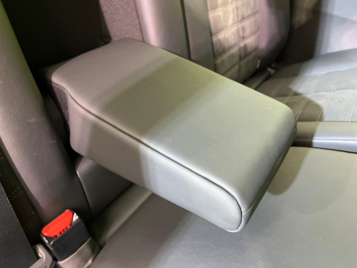 2021 Mitsubishi Delica D:5 3DA-CV1W (UW-6a1f9a50ab560)[28]