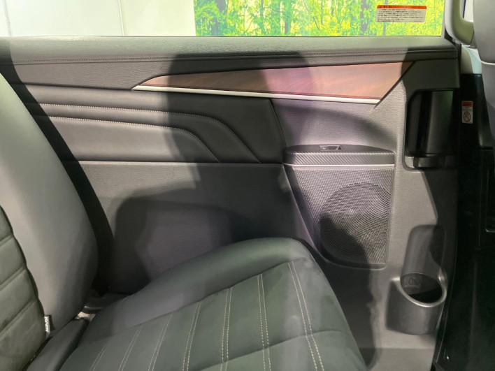 2021 Mitsubishi Delica D:5 3DA-CV1W (UW-6a1f9a50ab560)[24]