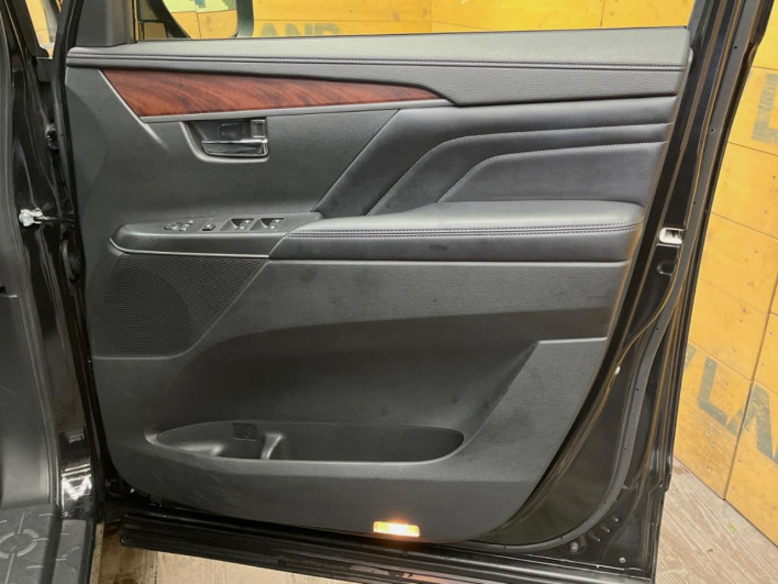 2024 Mitsubishi Delica D:5 3DA-CV1W (UW-6a1f9a51824c2)[5]