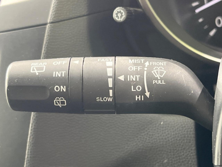 2012 Mazda Premacy DBA-CWEAW (UW-6a1f9a56c0a25)[10]