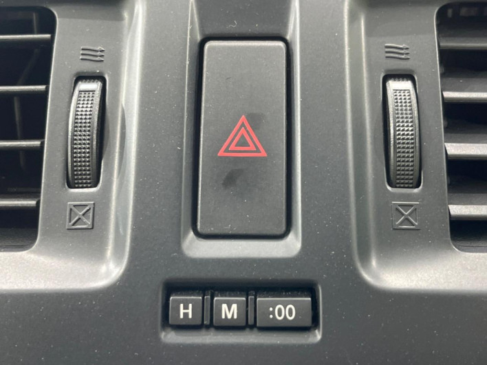 2012 Mazda Premacy DBA-CWEAW (UW-6a1f9a56c0a25)[20]