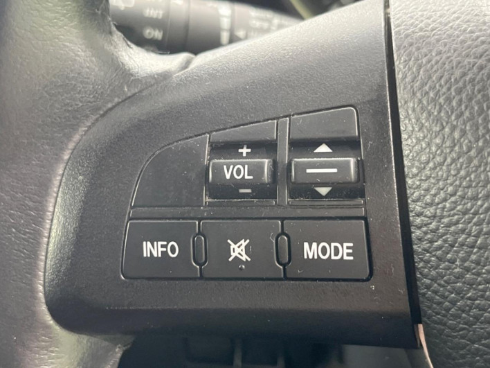 2012 Mazda Premacy DBA-CWEAW (UW-6a1f9a56c0a25)[11]
