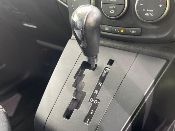 2012 Mazda Premacy DBA-CWEAW (UW-6a1f9a56c0a25)[15]
