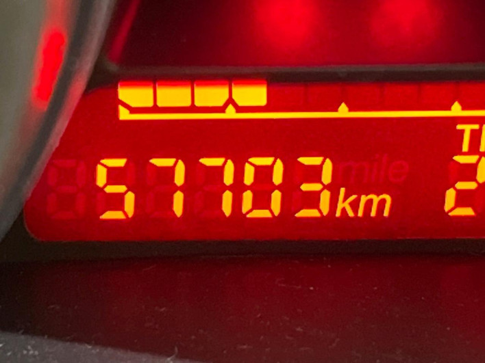 2012 Mazda Premacy DBA-CWEAW (UW-6a1f9a56c0a25)[2]