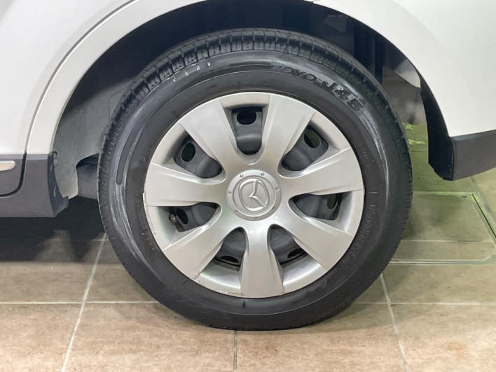 2011 Mazda Berisma DBA-DC5W (UW-6a1f9a598227a)[29]