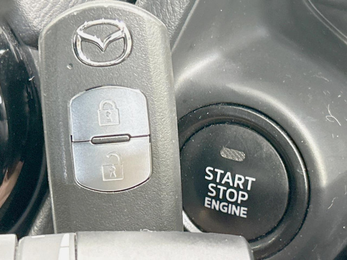2017 Mazda Demio DBA-DJ3FS (UW-6a1f9a5a35126)[28]