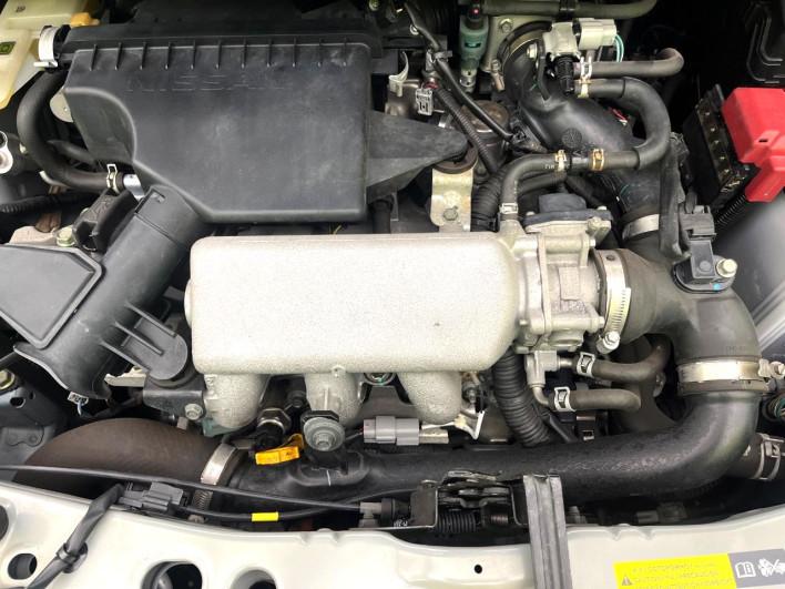2013 Nissan Note DBA-E12 (UW-6a1f9a6074334)[4]