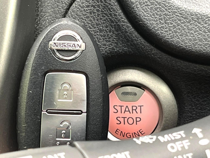 2013 Nissan Note DBA-E12 (UW-6a1f9a6074334)[11]
