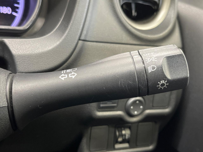 2014 Nissan Note DBA-E12 (UW-6a1f9a60cd948)[23]