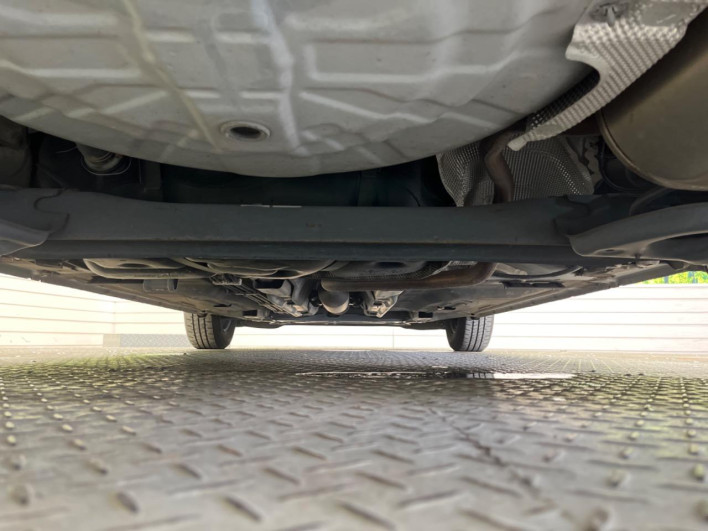 2014 Nissan Note DBA-E12 (UW-6a1f9a60cd948)[12]