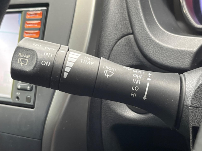 2014 Nissan Note DBA-E12 (UW-6a1f9a60cd948)[24]