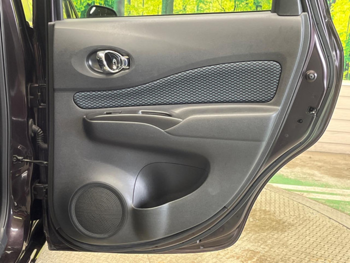 2014 Nissan Note DBA-E12 (UW-6a1f9a60cd948)[15]
