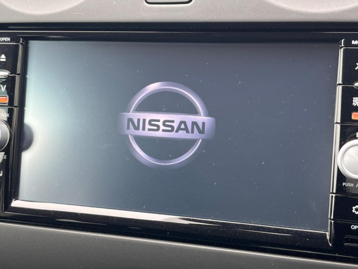 2016 Nissan Note DBA-E12 (UW-6a1f9a61cc677)[28]