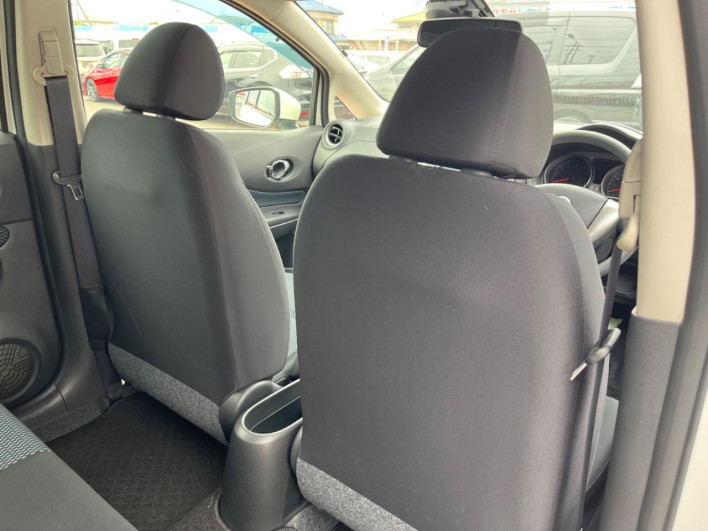 2016 Nissan Note DBA-E12 (UW-6a1f9a61cc677)[24]