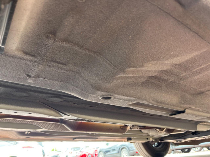 2016 Nissan Note DBA-E12 (UW-6a1f9a61cc677)[18]
