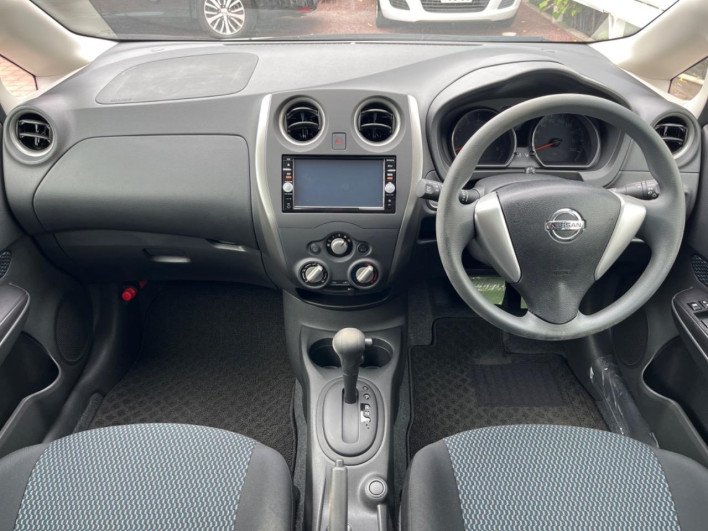 2016 Nissan Note DBA-E12 (UW-6a1f9a61cc677)[26]