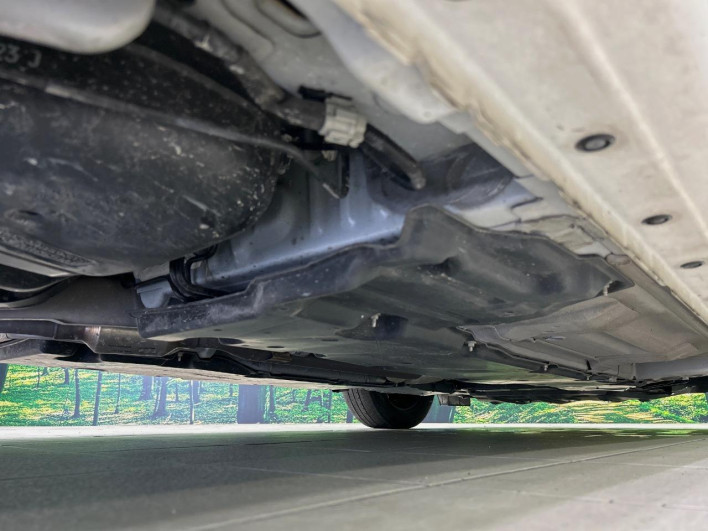 2021 Nissan Note 6AA-E13 (UW-6a1f9a66303ad)[24]