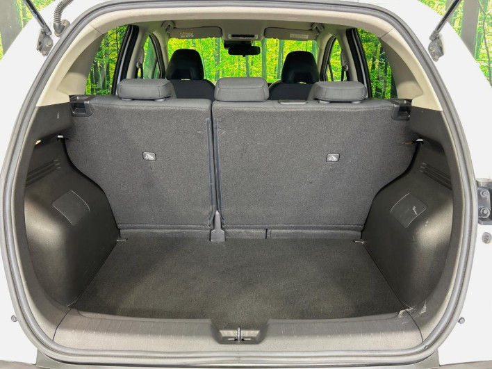 2021 Nissan Note 6AA-E13 (UW-6a1f9a66303ad)[18]
