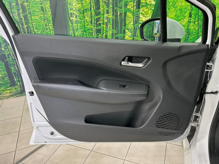 2021 Nissan Note 6AA-E13 (UW-6a1f9a66303ad)[27]