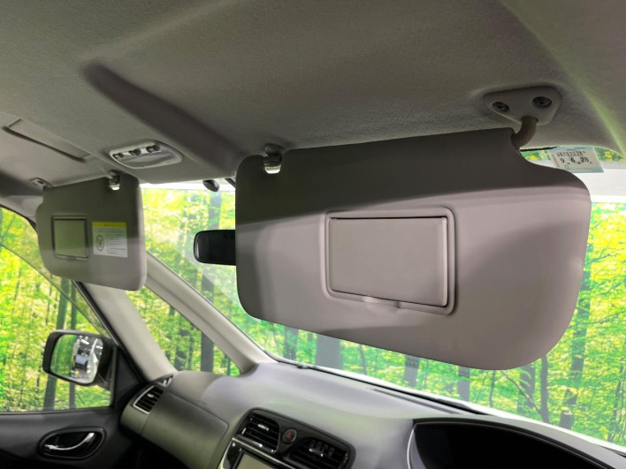 2012 Nissan Serena DBA-FC26 (UW-6a1f9a691c9f6)[21]