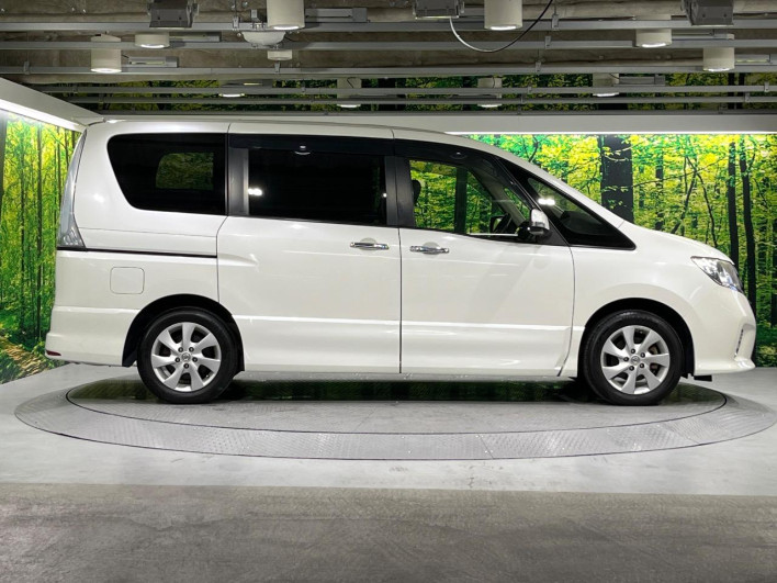 2012 Nissan Serena DBA-FC26 (UW-6a1f9a691c9f6)[8]