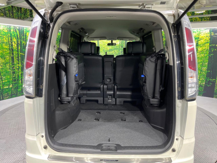 2012 Nissan Serena DBA-FC26 (UW-6a1f9a691c9f6)[13]