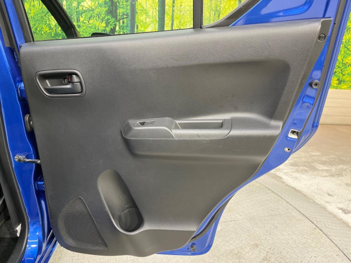 2016 Suzuki Ignis DAA-FF21S (UW-6a1f9a6e0f4d3)[22]