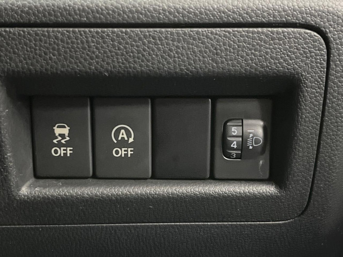 2016 Suzuki Ignis DAA-FF21S (UW-6a1f9a6e0f4d3)[10]
