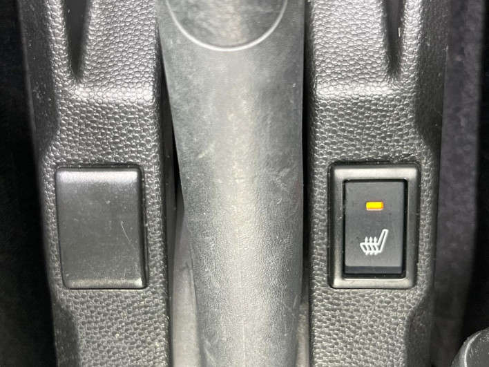 2016 Suzuki Ignis DAA-FF21S (UW-6a1f9a6e0f4d3)[21]