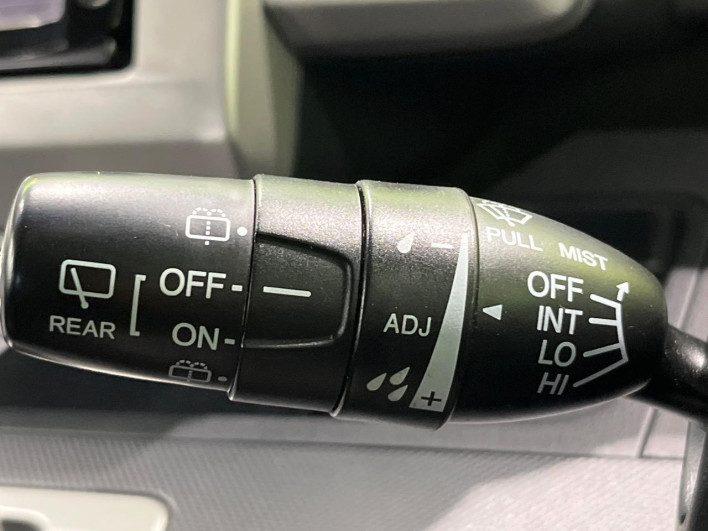 2011 Honda Freed DBA-GB3 (UW-6a1f9a70aa415)[17]