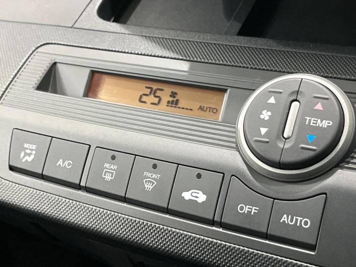 2011 Honda Freed DBA-GB3 (UW-6a1f9a70aa415)[8]