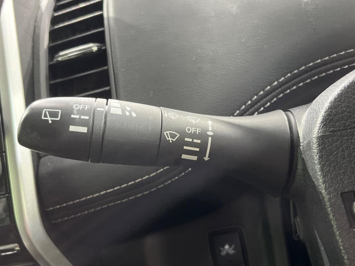 2016 Nissan Serena DAA-GFNC27 (UW-6a1f9a7ecf3bd)[29]